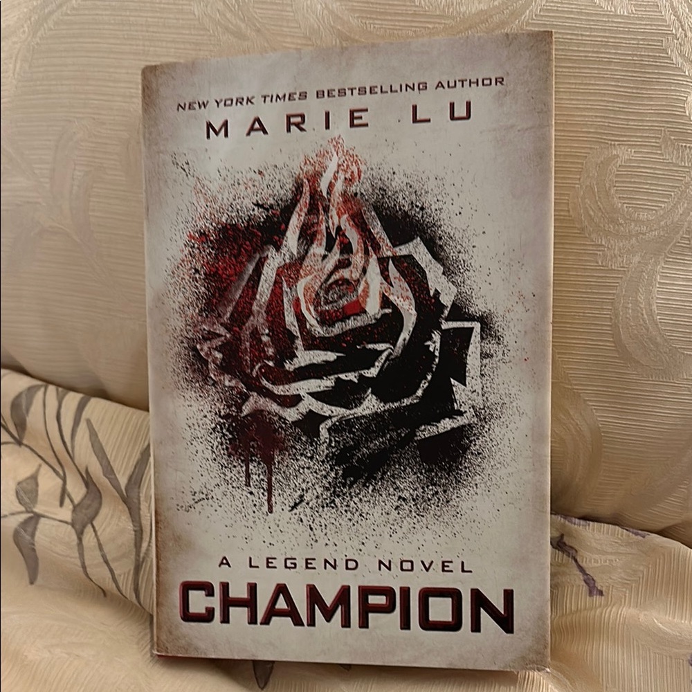 Marie Lu Champion Book